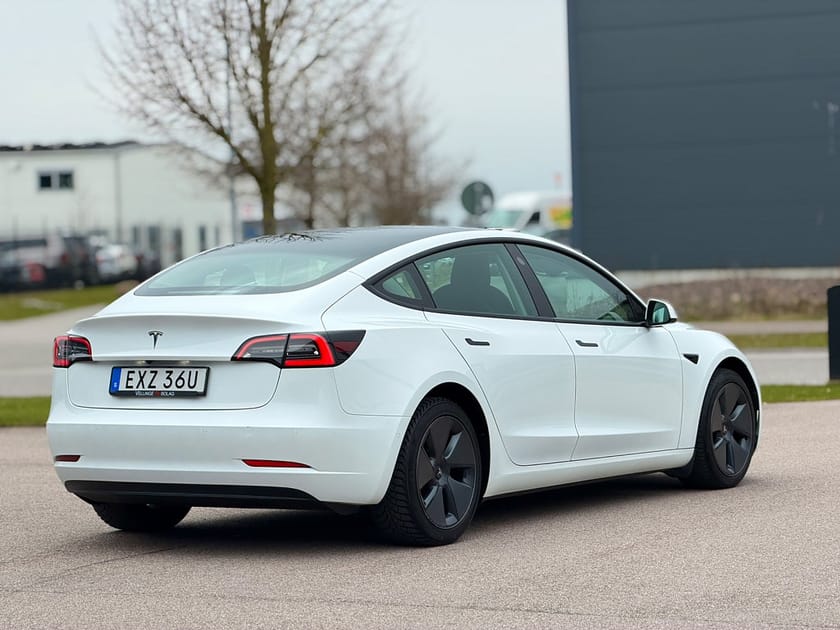 Bild 5 av Tesla Model 3 Standard Range Plus 