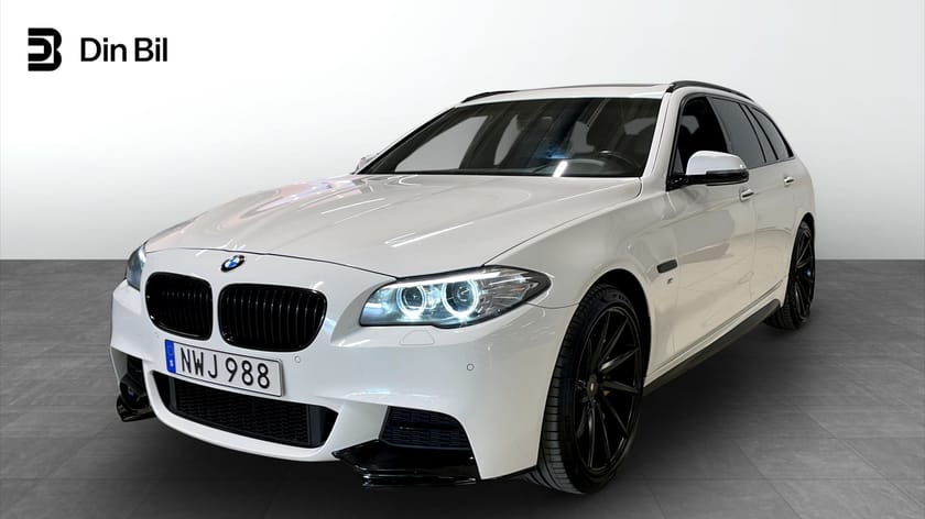 Bild 1 av BMW 530d xDrive Touring D 258hk M-Sport Drag B-Kam Värmare H/K Pano