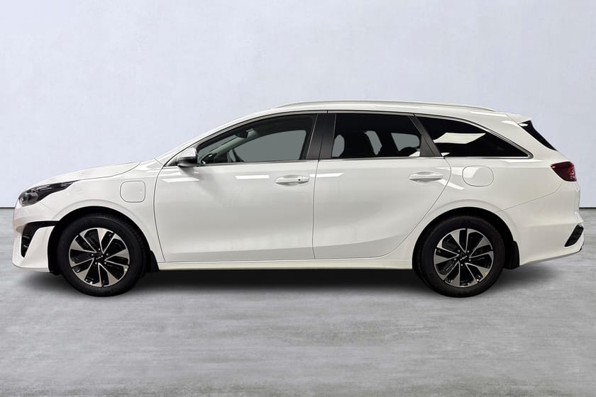 Bild 2 av Kia Ceed Sportswagon Plug-in Hybrid PHEV Action