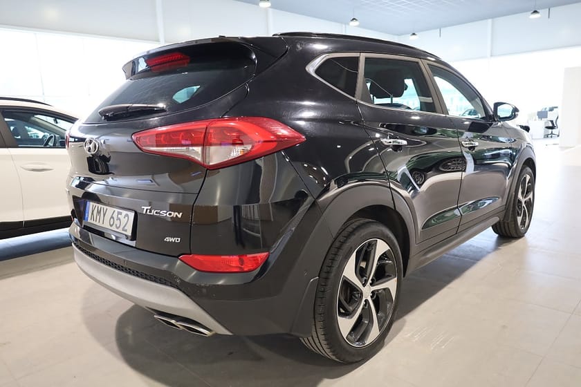 Bild 5 av Hyundai Tucson 2.0 CRDi 4WD Premium Pano Navi Kamera M-Värme Läder