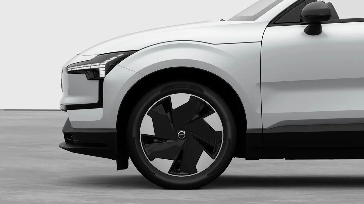 Volvo EX30 Single Motor Extended Range