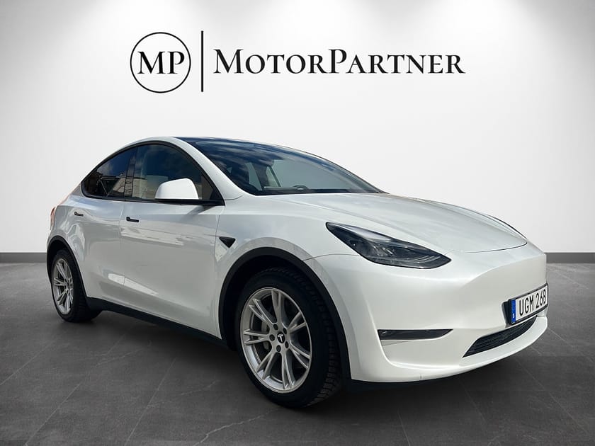 Bild 1 av Tesla Model Y Long Range AWD Autopilot Dragkrok MOMS 514hk