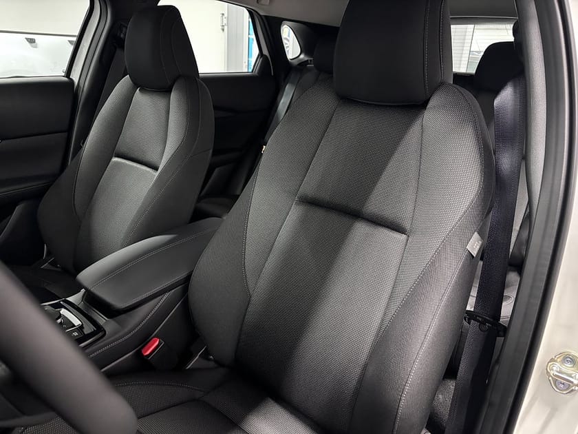 Bild 4 av Mazda CX-30 2.0 AWD 186hk e-SKYACTIV-X M Hybrid Centre-line Rattvär