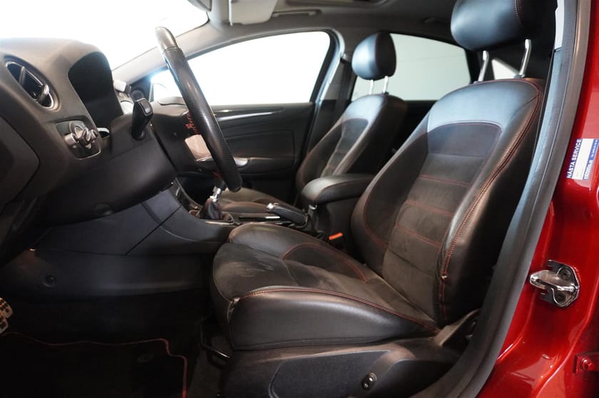 Bild 5 av Ford Mondeo 2.2 TDCi 5dr Titanium
