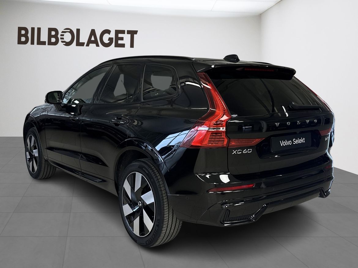 Volvo XC60 2025 - miniatyr 3
