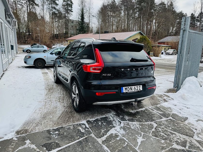 Bild 4 av Volvo XC40 RECHARGE T4 211HK DCT / NAVI / DRAG / VÄRMARE