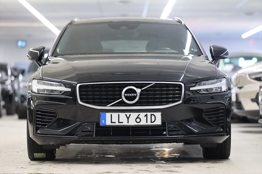 Bild 5 av Volvo V60 Recharge T8 AWD 392hk R-Design Pano Drag Navi