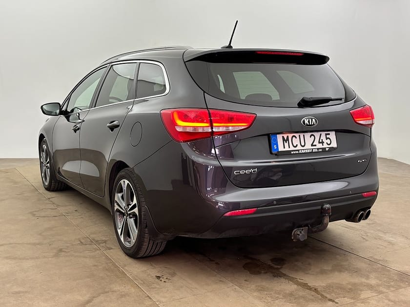 Bild 4 av Kia cee'd_sw SW 1.6 CRDi DCT 136hk GT-Line Navi Backkamera