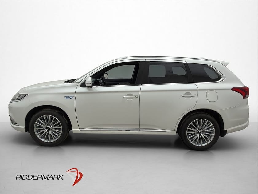 Bild 4 av Mitsubishi Outlander PHEV AWD 224hk Business MOMS 360° Drag