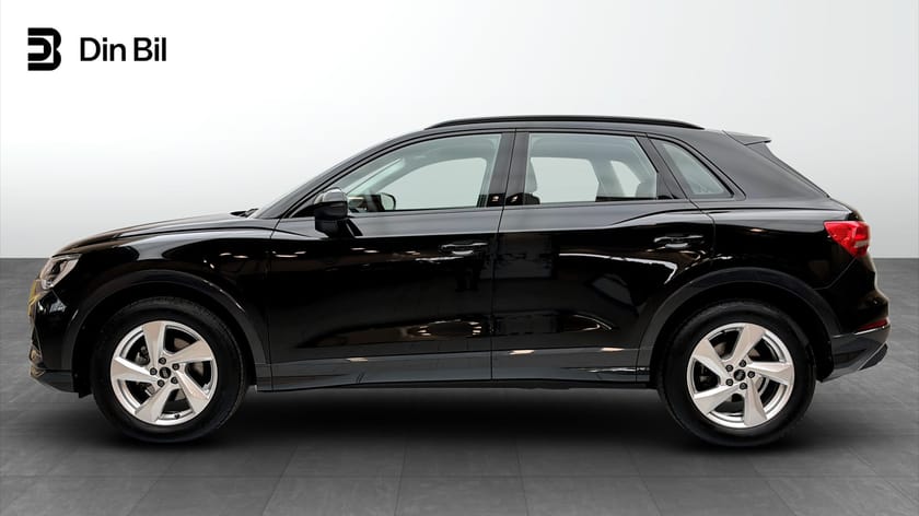 Bild 2 av Audi Q3 35 TFSI 150HK Backkamera Black Optik