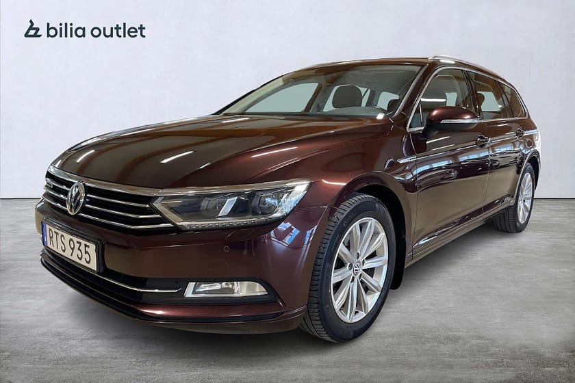 Bild 1 av Volkswagen Passat Sportscombi 2.0 TDI 4Motion / B-kamera / Drag / Värmare