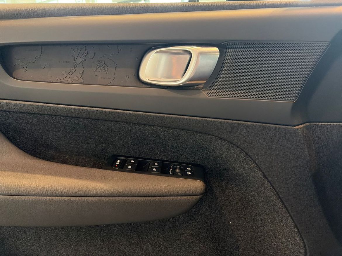Volvo XC40 2023 - miniatyr 15