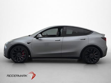 Tesla Model Y Performance AP Värmepump Drag Moms Quicksilver
