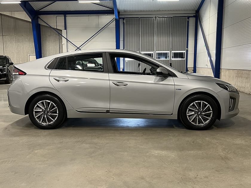 Bild 3 av Hyundai Ioniq Electric 38.3 kWh, 136 HK / Premium Plus / Infinity /