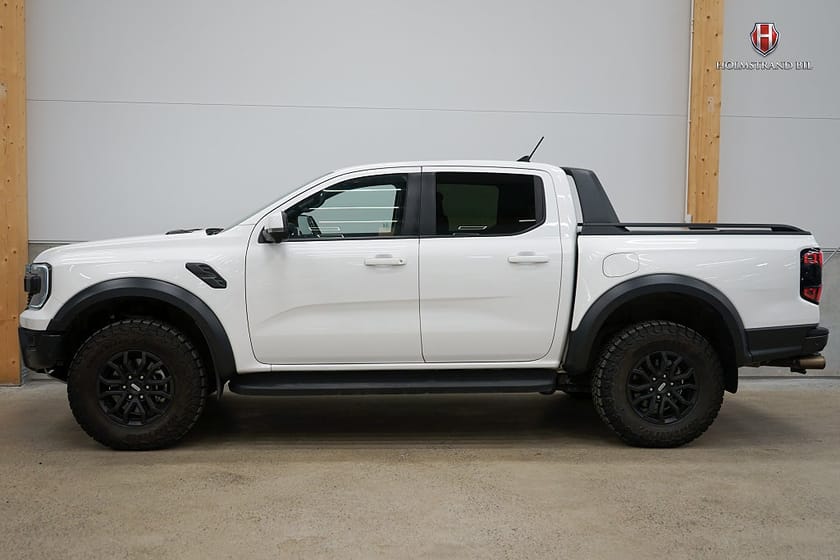 Bild 1 av Ford Ranger Raptor Performance 292hk V6 El-flak Drag 360 B&O Rattvä