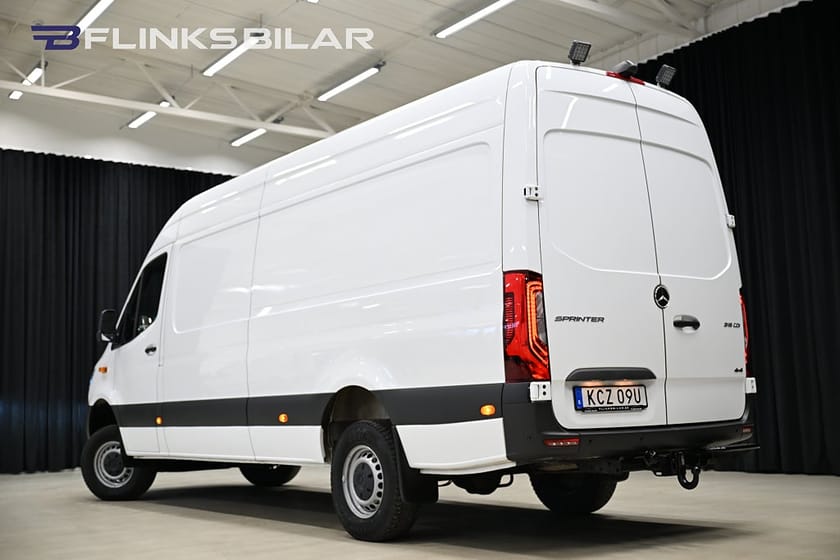 Bild 4 av Mercedes-Benz Sprinter 319 CDI 4x4 Panel Van 190HK Servicebil|V-Inredd|Leasbar|SeUtr!