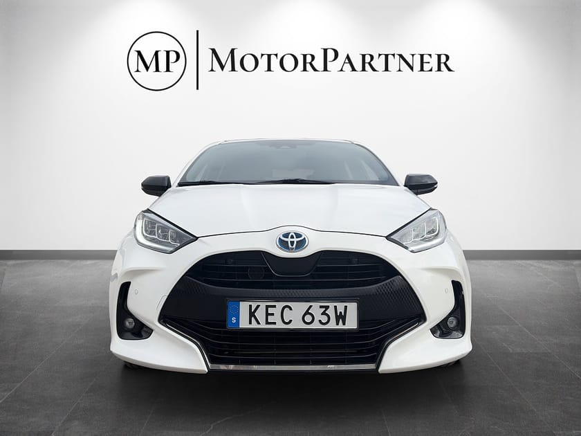 Bild 2 av Toyota Yaris Hybrid CVT Style Sport Kamera Navi Euro 6 MOMS