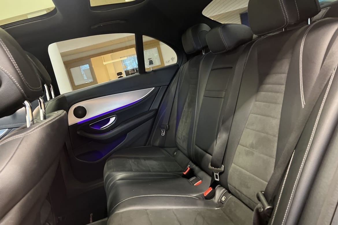 Mercedes-Benz E-Klass 2017 - miniatyr 2