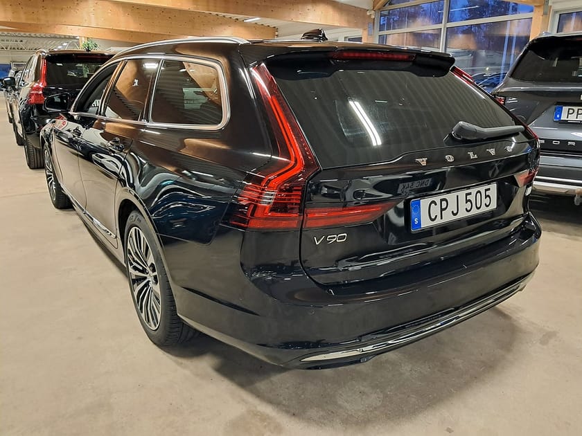 Bild 4 av Volvo V90 T6 Recharge Core Edition plug in AWD 350HK 4x4