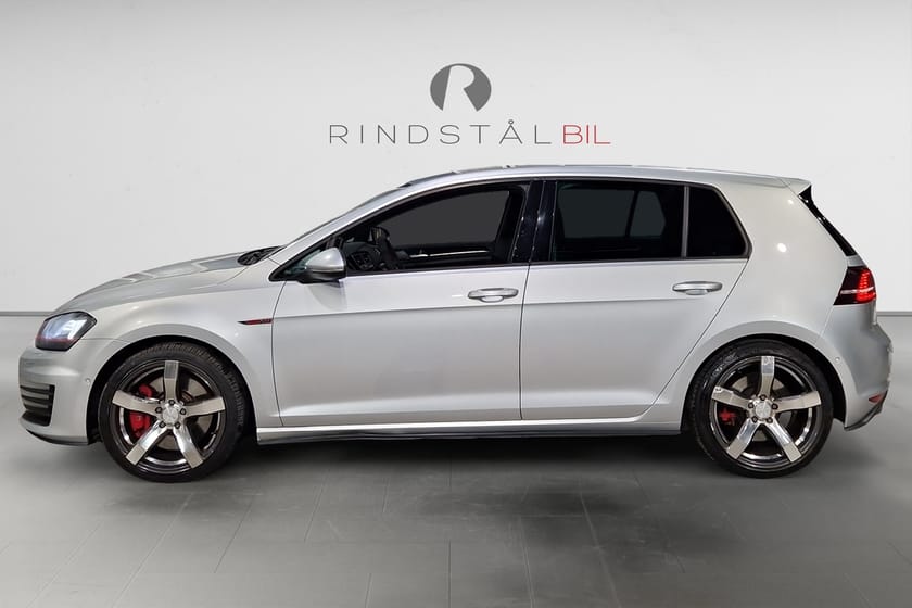 Bild 4 av Volkswagen Golf  GTI Performance 2.0 TSI 230 HK DSG 13000MIL XENON 18"