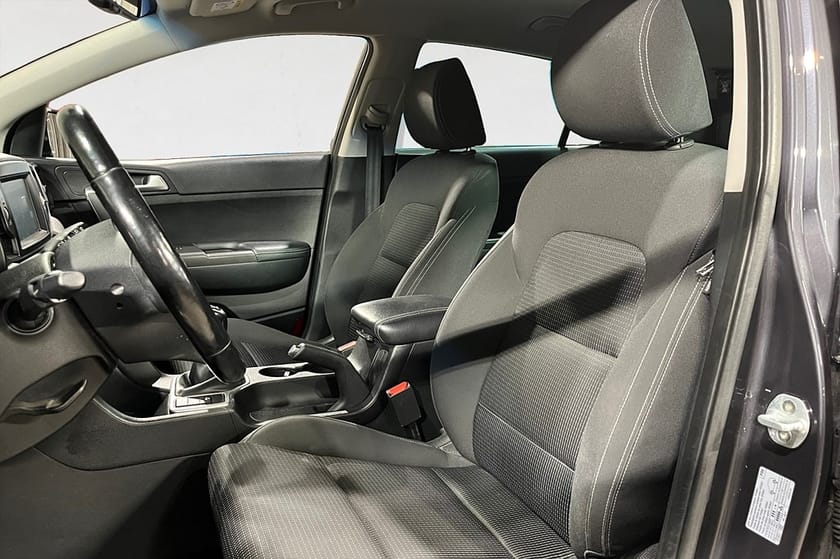 Bild 3 av Kia Sportage 1.6 GDI 132 HK ADVANCE NAVI PDC M&K BACKKAMERA 15998MIL