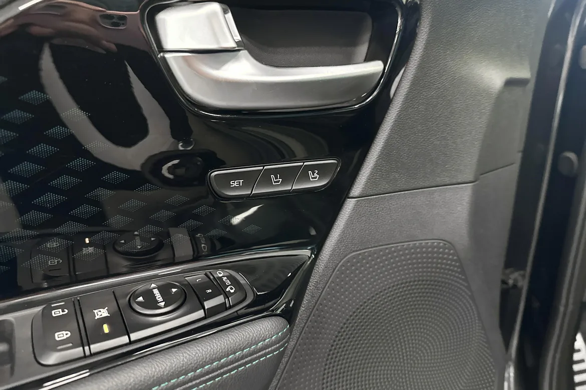 picture of a car