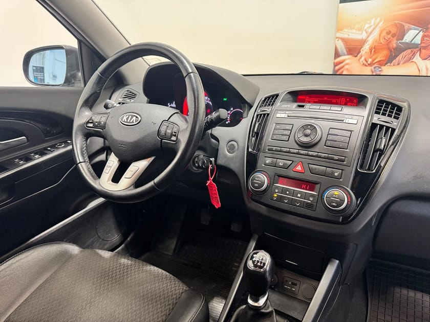 Bild 2 av Kia cee'd_sw 1.6 CRDi ECO Euro 5 Ny besiktigad!