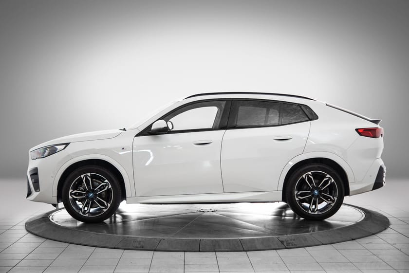 Bilde 2 av BMW iX2 xDrive30 Fully Charged Premium E.(K)