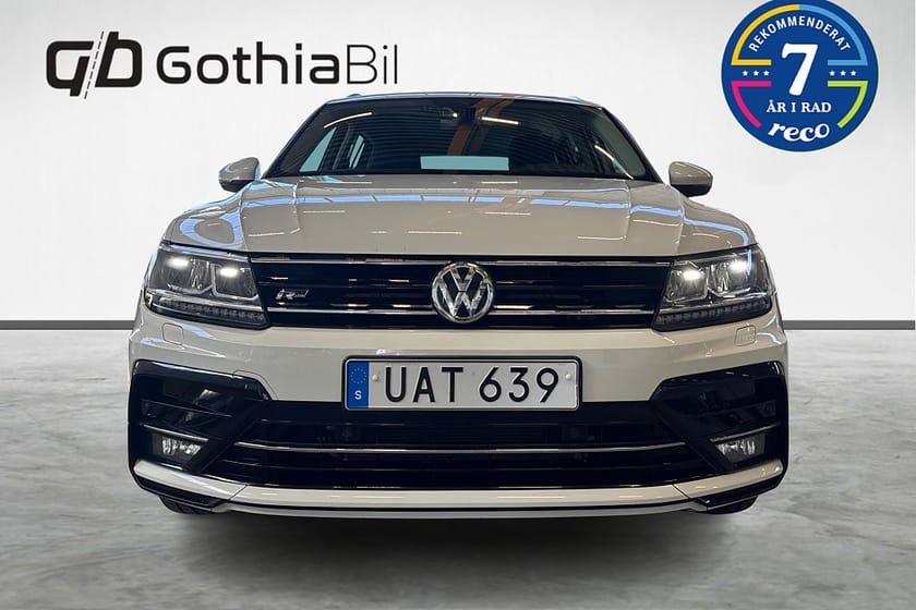 Bild 2 av Volkswagen Tiguan 2.0 TDI Automat 4Motion R-Line Apple Carplay Värmare