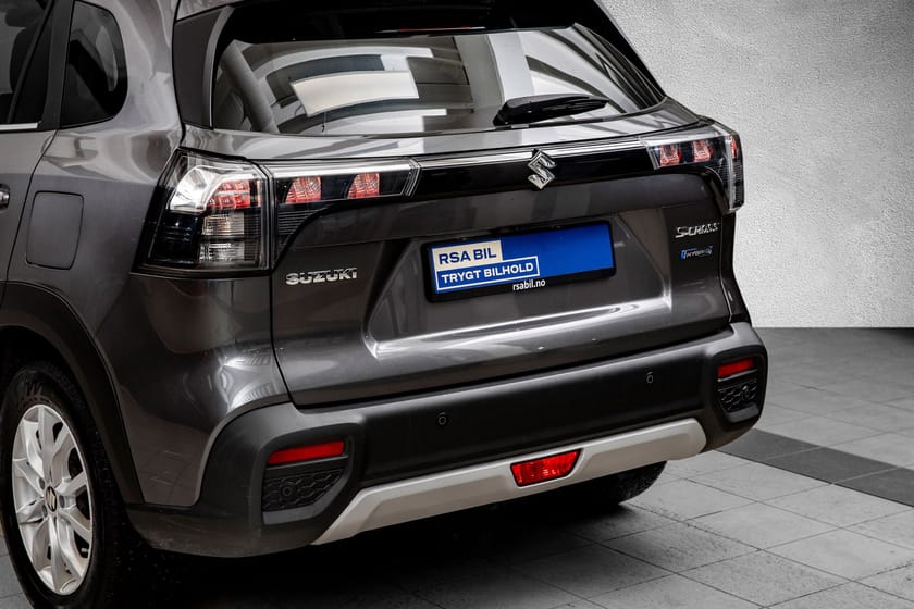 Bilde 5 av Suzuki S-Cross HEV AllGrip 4x4 Fullhybrid, Automat, 2 sett hjul, hengerfeste!
