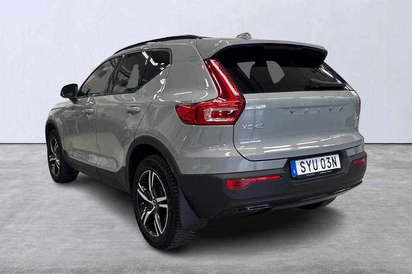 Bild 4 av Volvo XC40 B4 FWD Bensin Plus Dark