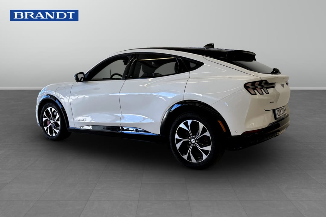 Ford Mustang Mach-E Standard Range AWD