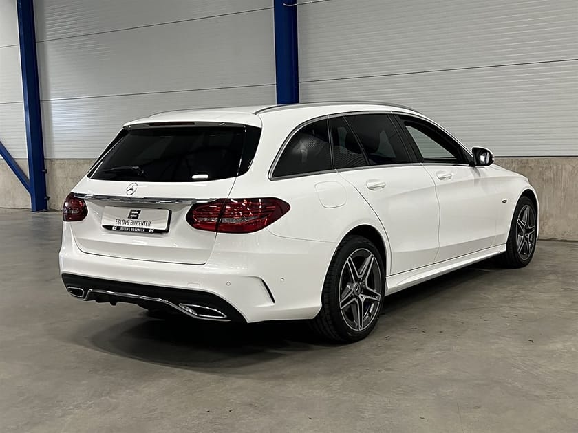 Bild 3 av Mercedes-Benz C 220 T d 4MATIC 194 HK / AMG / Burmester / Värmare /