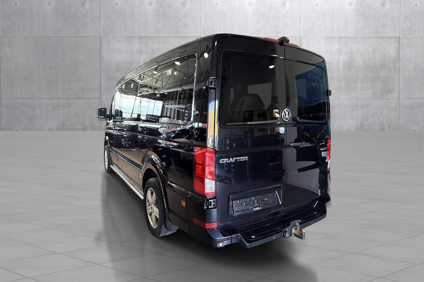 Bilde 3 av Volkswagen Crafter 4WD flott 10-seter minibuss med det meste av utstyr.