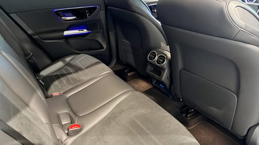 Bild 5 av Mercedes-Benz GLC 300 e 4MATIC AMG Line Dragkrok  Drag | Navigation | Backkamera | Avdragbar moms