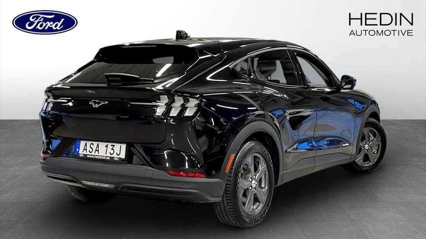 Bild 2 av Ford Mustang Mach-E Standard Range RWD STARNDARD TEK privat leasing från 4495kr/mån