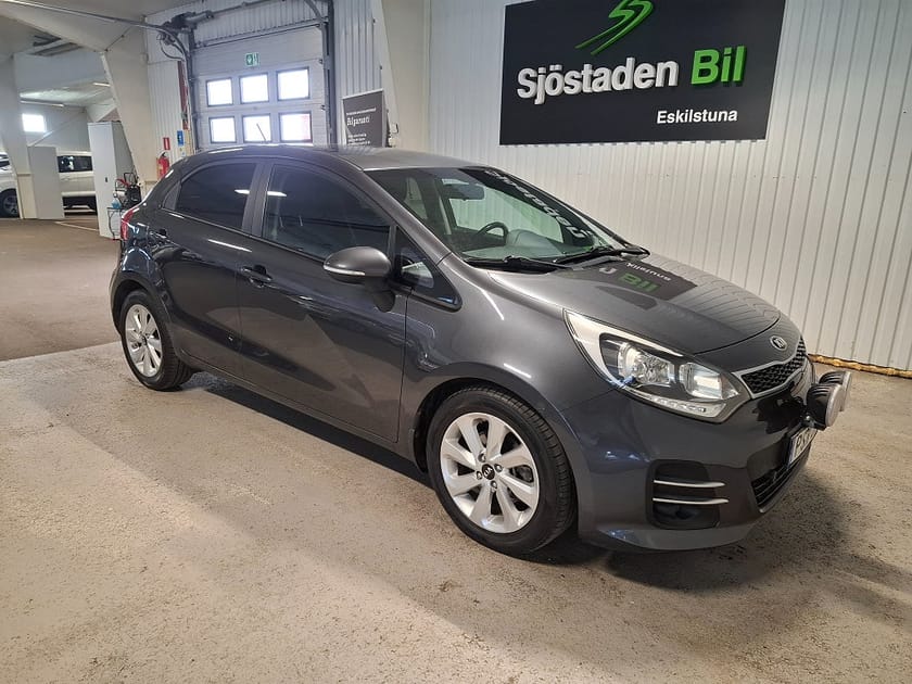 Bild 3 av Kia Rio 5-dörrar 1.4 CVVT GLS Motorvärmare Extraljus Rattvärme