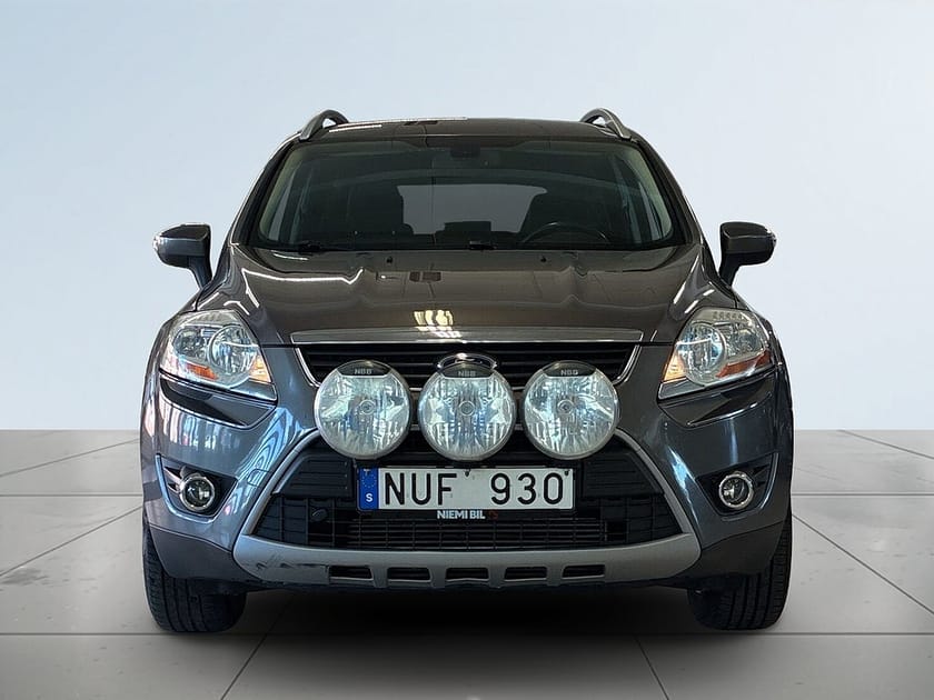 Bild 2 av Ford Kuga 2.0 AWD Titanium Dragkrok Mvärme Farthållare S&V-däck