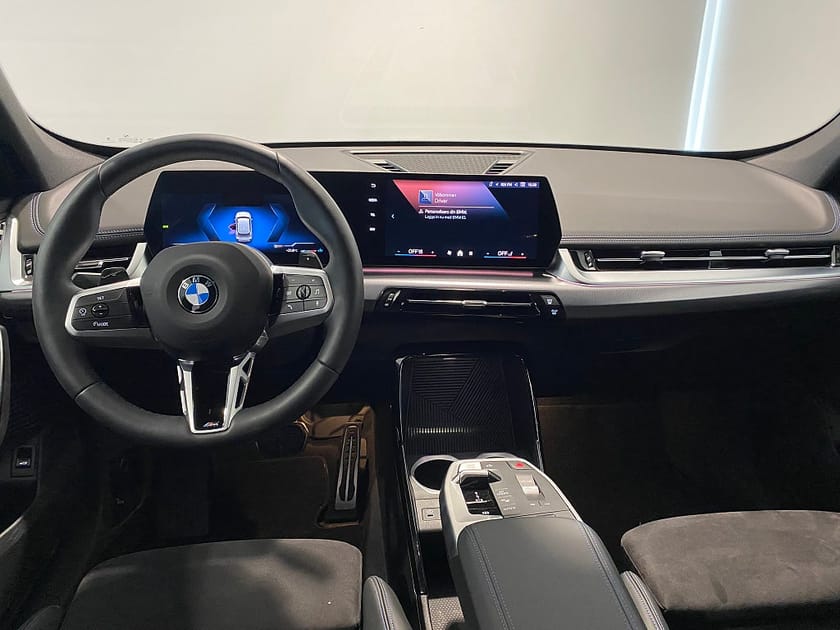 Bild 3 av BMW X1 sDrive18i 4,95% ränta M-Sport Adapt* Fart* Elstolar H/K