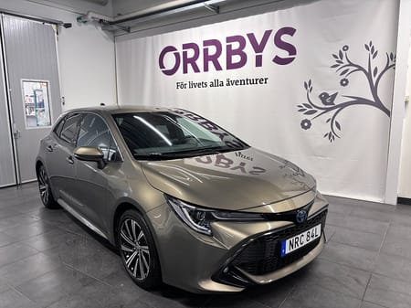 Toyota Corolla Hybrid e-CVT Style, Nav Motorvärmare Backkamera 1 ägare