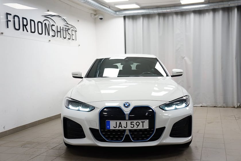 Bild 3 av BMW i4 eDrive40 Gran Coupé 340HK 83.9 kWh M-SPORT | SVENSKSÅLD