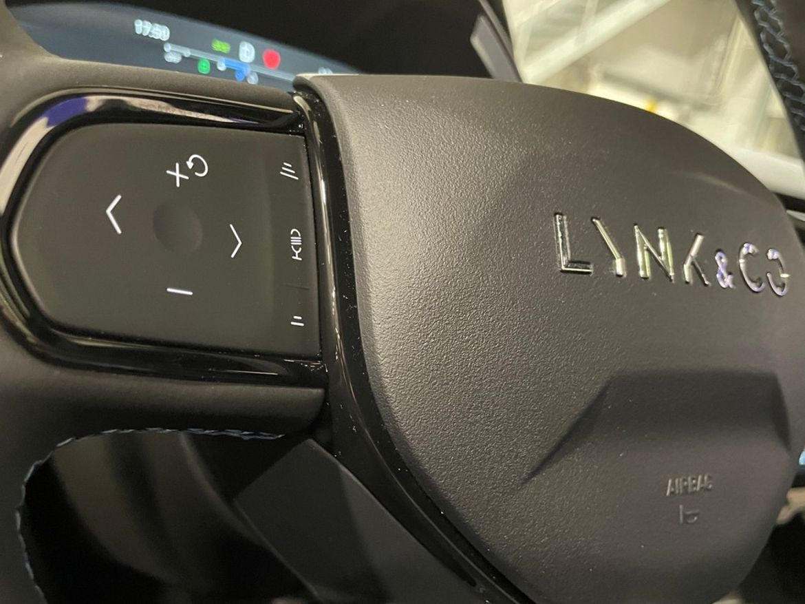 Lynk & Co 01 2023 - miniatyr 17