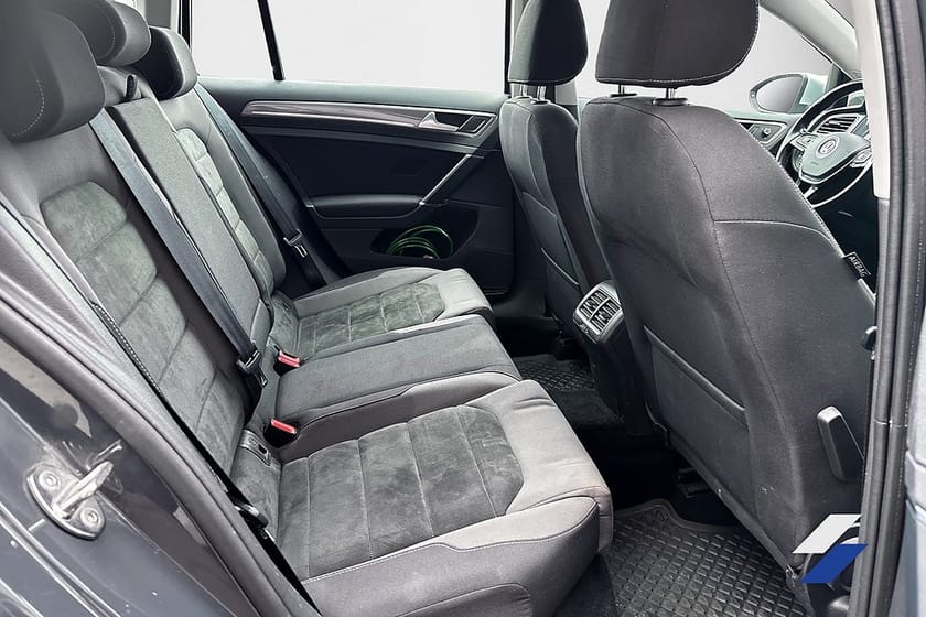 Bild 5 av Volkswagen Golf Alltrack 2.0 TDI 4Motion Värmare Drag Kamera SoV-däck