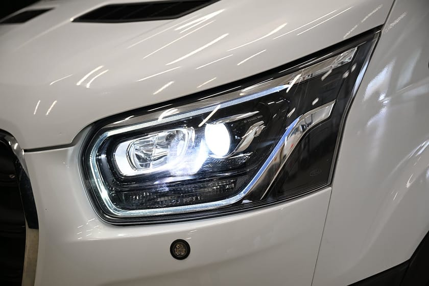 Bild 5 av Ford Transit 350 170HK Automat|Servicebil|LED|Inredd|Dubbeldörr|Moms