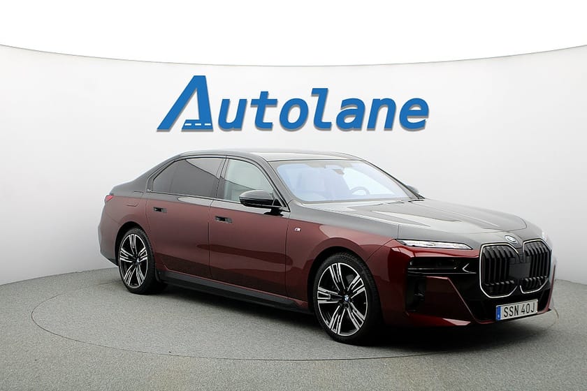Bild 1 av BMW i7 eDrive50 M-Sport, B&W, Sky Lounge, Executive Lounge