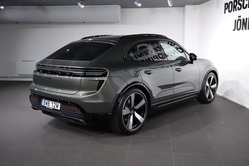 Bild 5 av Porsche Macan Turbo Electric 585 hk