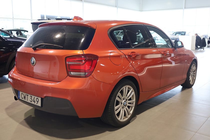 Bild 5 av BMW 116i 5-dörrars M Sport Connected PDC Blåtand Rattvärme