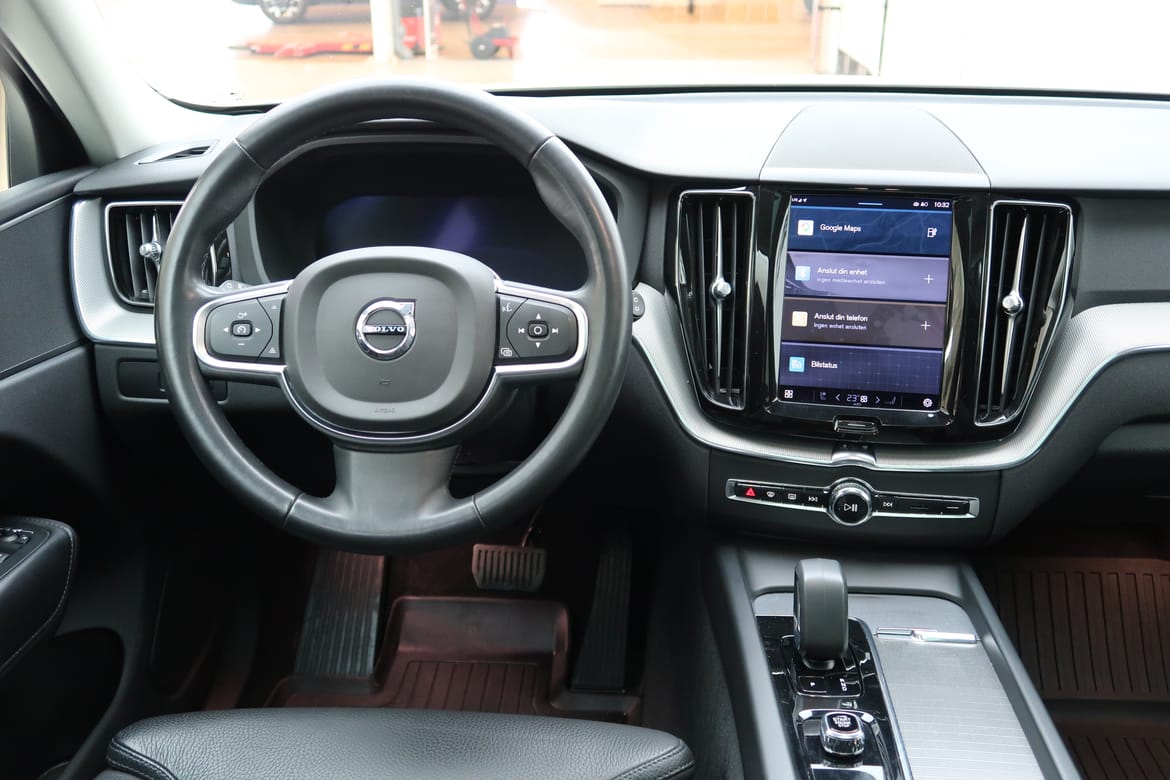 Volvo XC60 2023 - miniatyr 7