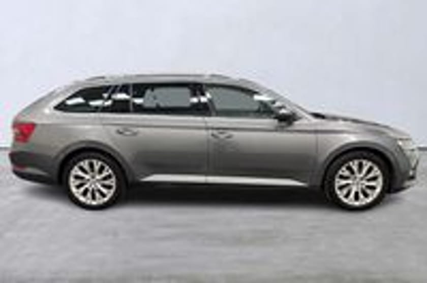 Bild 4 av Škoda Superb iV Kombi Combi PHEV Style