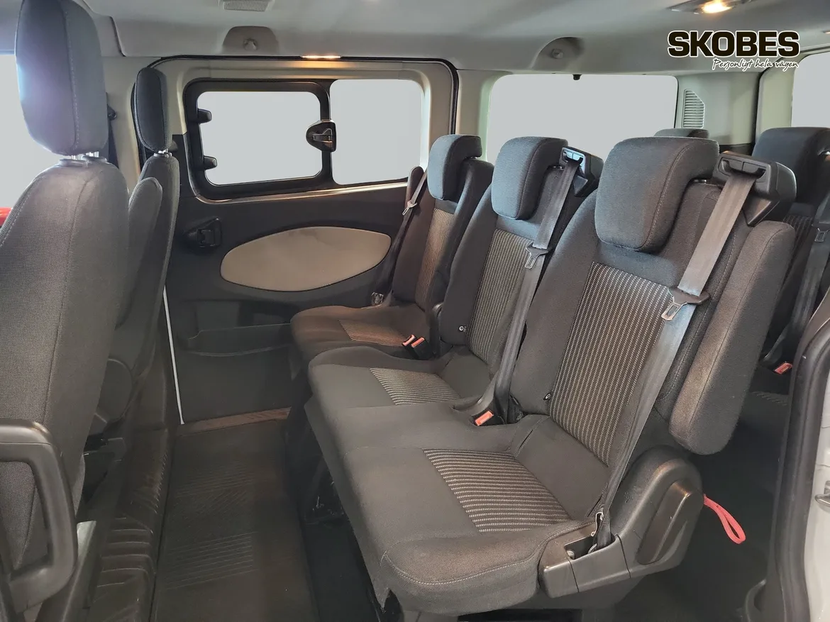 Ford Tourneo Custom 310